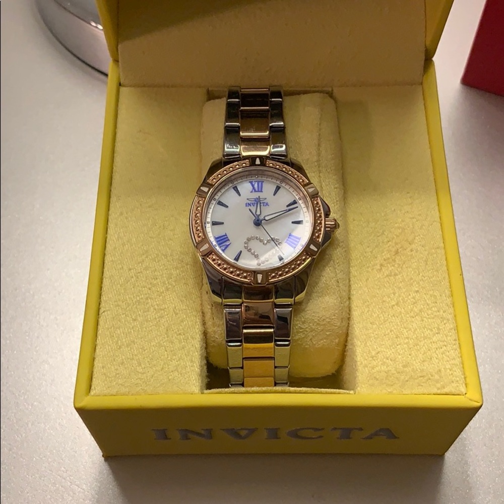 💕SOLD💕 LADIES INVICTA WATCH / ANGEL 😇 - Picture 3 of 8